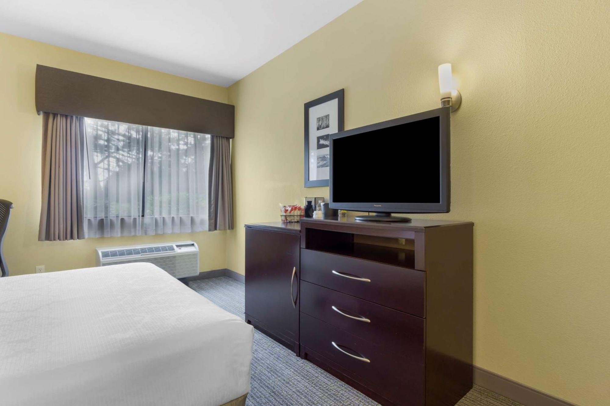 Best Western Plus Plaza By The Green Kent Exteriör bild